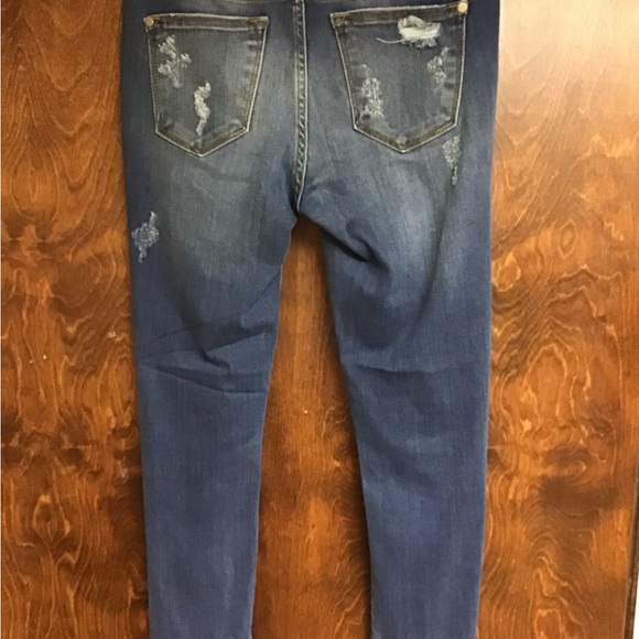 Judy Blue Distressed Jeans - Picture 3 of 5